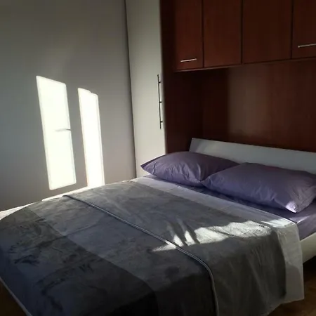 Antonija Apartment *
